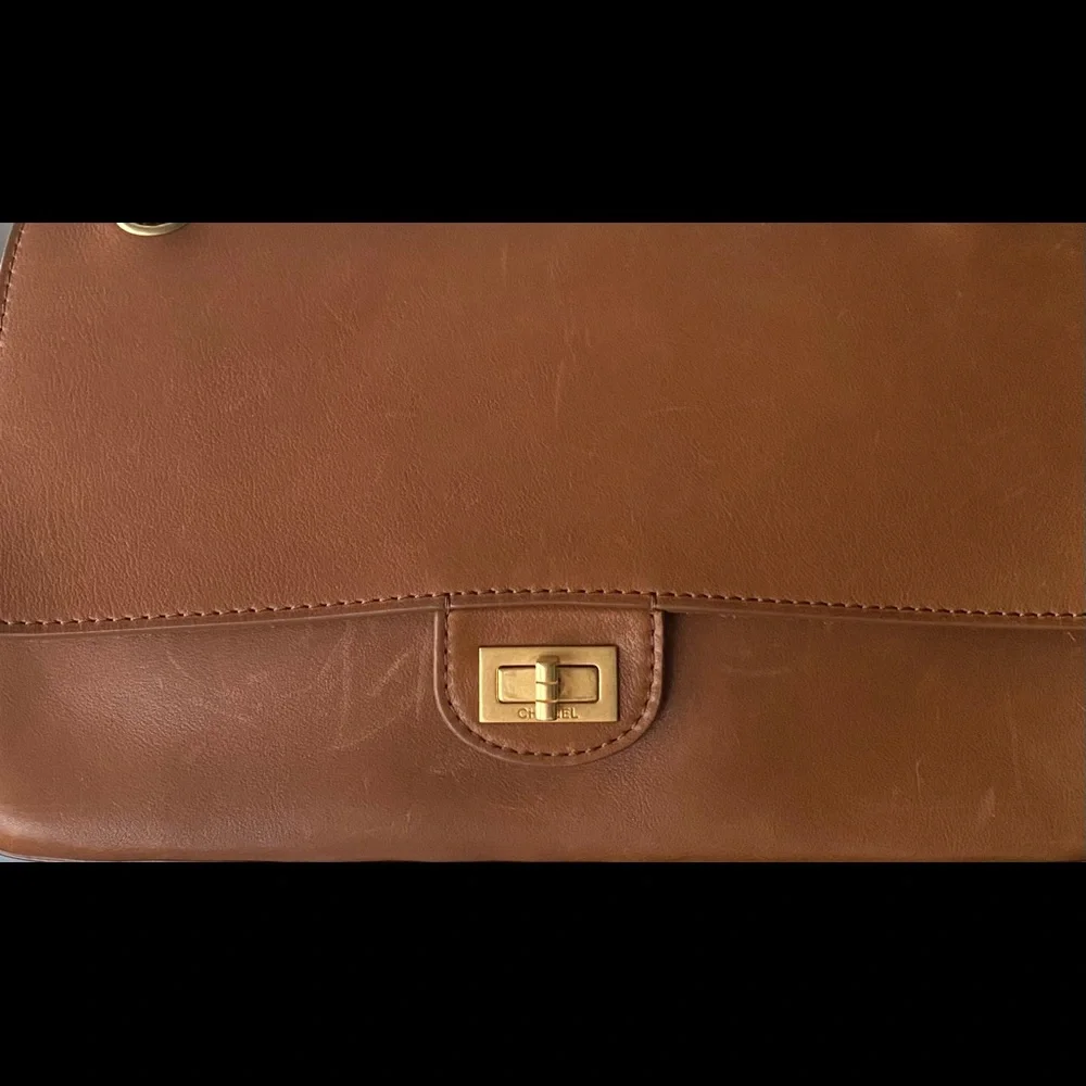 Chanel Vintage Chain Flap Bag - Picture 7 of 8